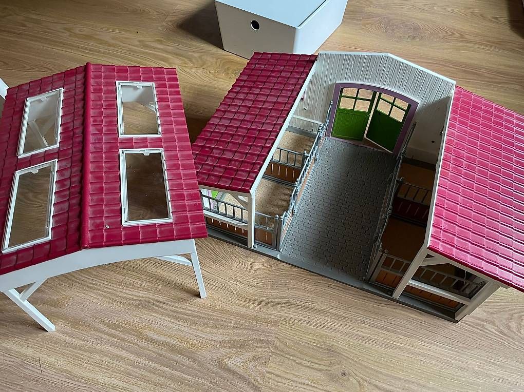 Giocattoli: Centre équestre Schleich – Usato da Bouveret venduto da zozoh 2
