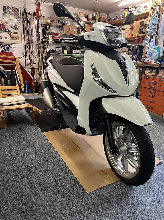 Scooters: Piaggio Beverly 300 ccm – Gebraucht aus Seuzach von kho_g9g9 2