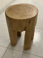 Hocker Baumstamm massiv / Tabouret en tronc d'arbre massif