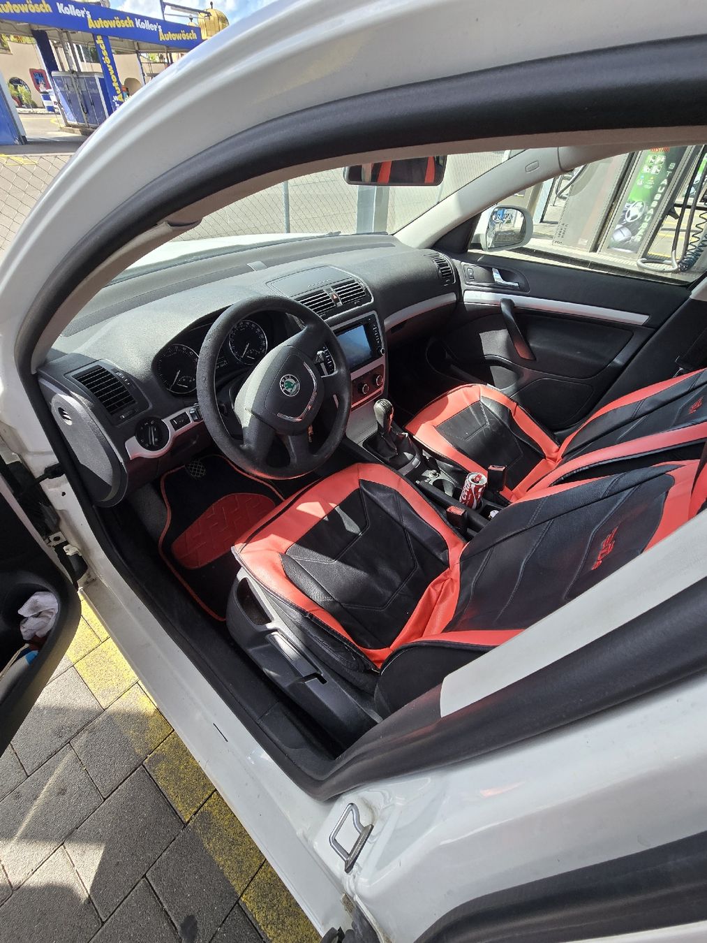 Skoda Automobili: SKODA Octavia Combi 1.6 TDI  MFK 2026 – Usato da Staad SG venduto da Paola2013 6
