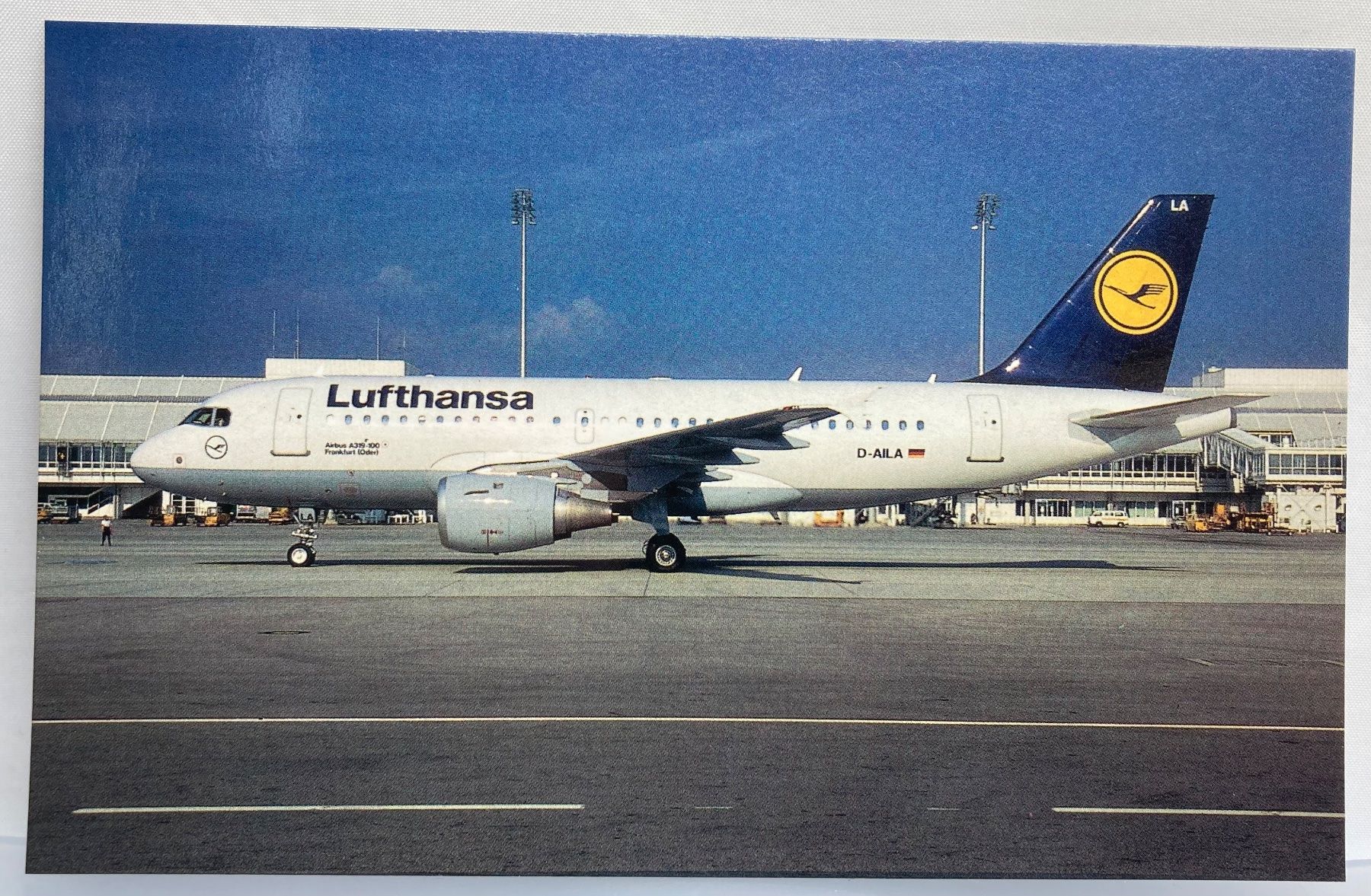 Cartoline postali: Postcard Airbus A319-100 Lufthansa – Usato da Lugano venduto da sel_x7bg