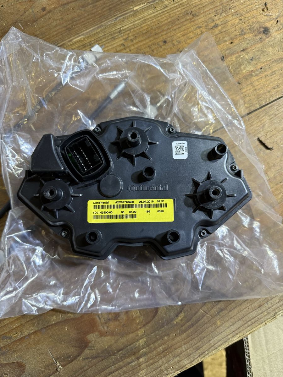 Yamaha Tutti i ricambio per moto: Tacho Yamaha mt125 – Nuovo (secondo la descrizione) da Esslingen venduto da Nils_07 1
