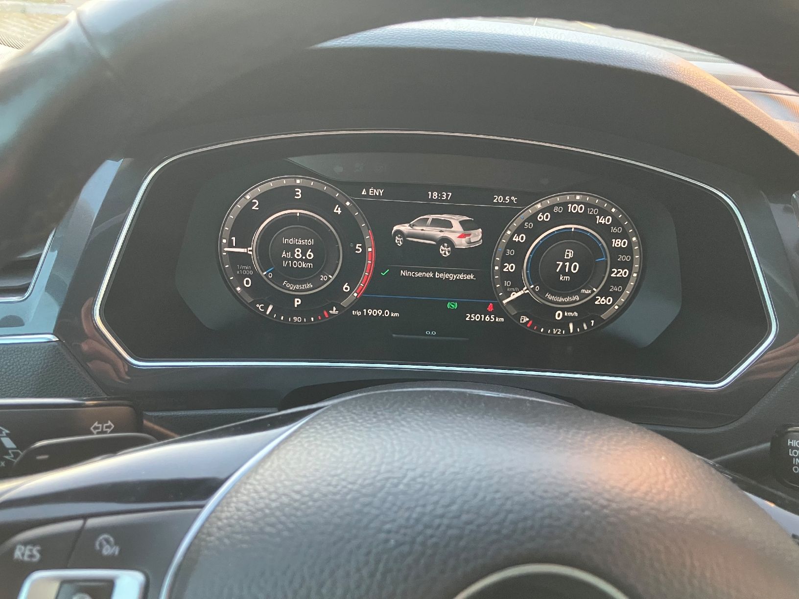 VW Autos: VW Tiguan 4Motion – D'occasion à Sulgen par hor_d7by 6