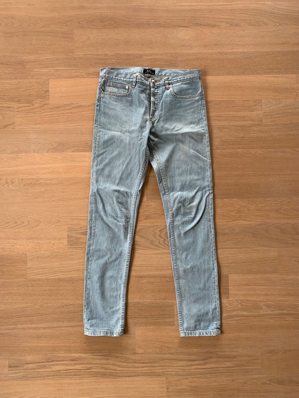 Apc Jeans: A.P.C. Petit New Standard - Light blue - Grösse 29 – Nuovo (secondo la descrizione) da Zürich venduto da JONLO