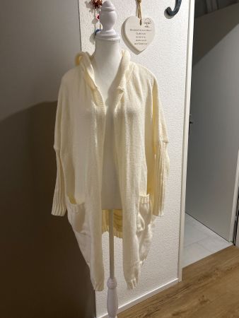 Lange Strickjacke cremefarbig Gr. M