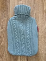 Bettflasche (Wärmeflasche) mit Stricküberzug - nie benutzt