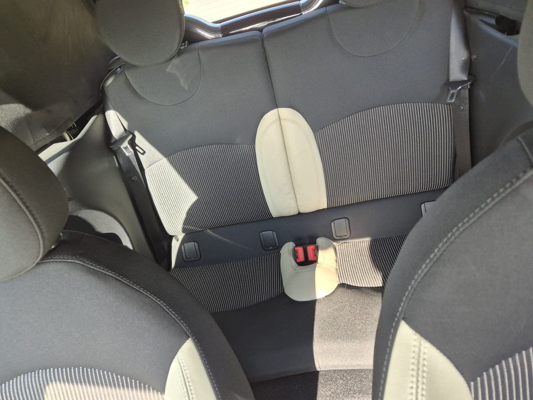 Mini Automobili: MINI Mini Cabrio Cooper – Usato da Altstätten SG venduto da Holzher 6