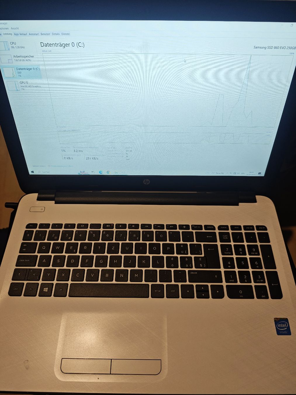 Hewlett Packard Notebook: 2 Laptops HP ab 1fr – Usato da Lungern venduto da Laut_musik 2