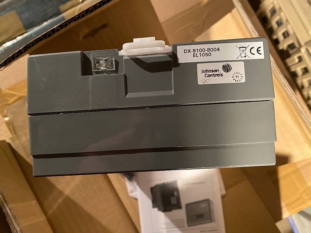 Componenti elettronici: Johnson Controls DX-9100-8004 – Usato da Schwanden-Brienz venduto da Belvedere_ 1
