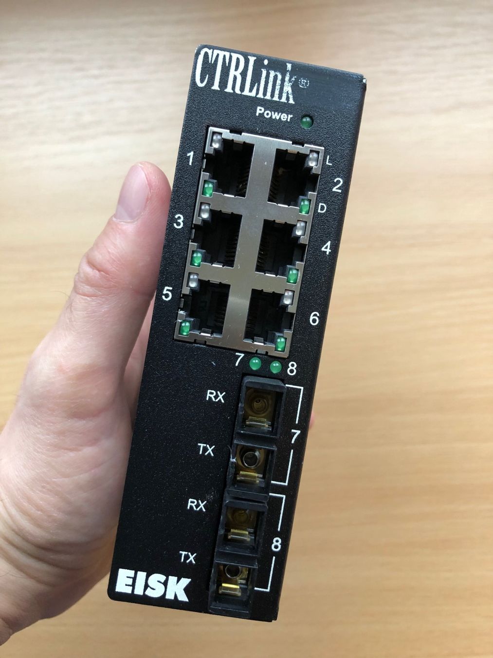 Hub & Switch: CTRLink Skorpion-Fibre-Switch EISK8-100T-FCS – Usato da Buchs SG venduto da Handyman77