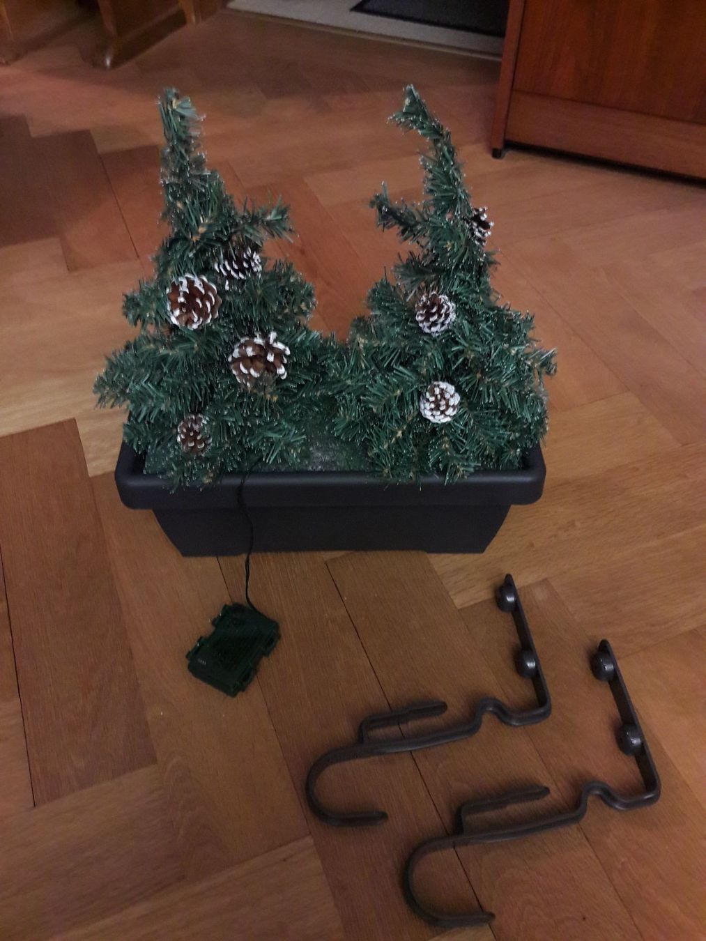 Tutte le decorazioni: Batteriebetriebene Tannenbäumchen – Usato da Liebefeld venduto da Plantschy