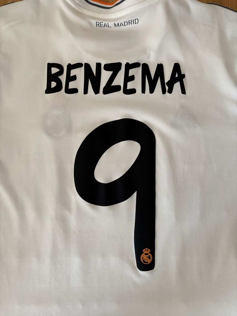 Real Madrid Canottiere & Pantaloni: Real Madrid Trikot Benzema – Usato da Zürich venduto da ChampShirts 2