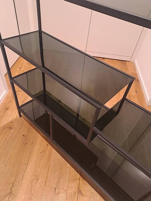 Livique Vetrine: Vitrine Livique – Usato da Obernau venduto da Scherwin.amini 3