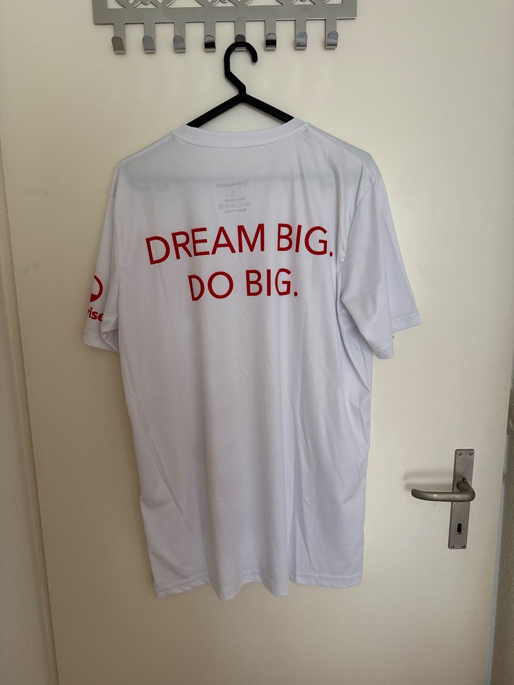 T-shirt: Sportshirt XL – Usato da Horgen venduto da linuxrp 3