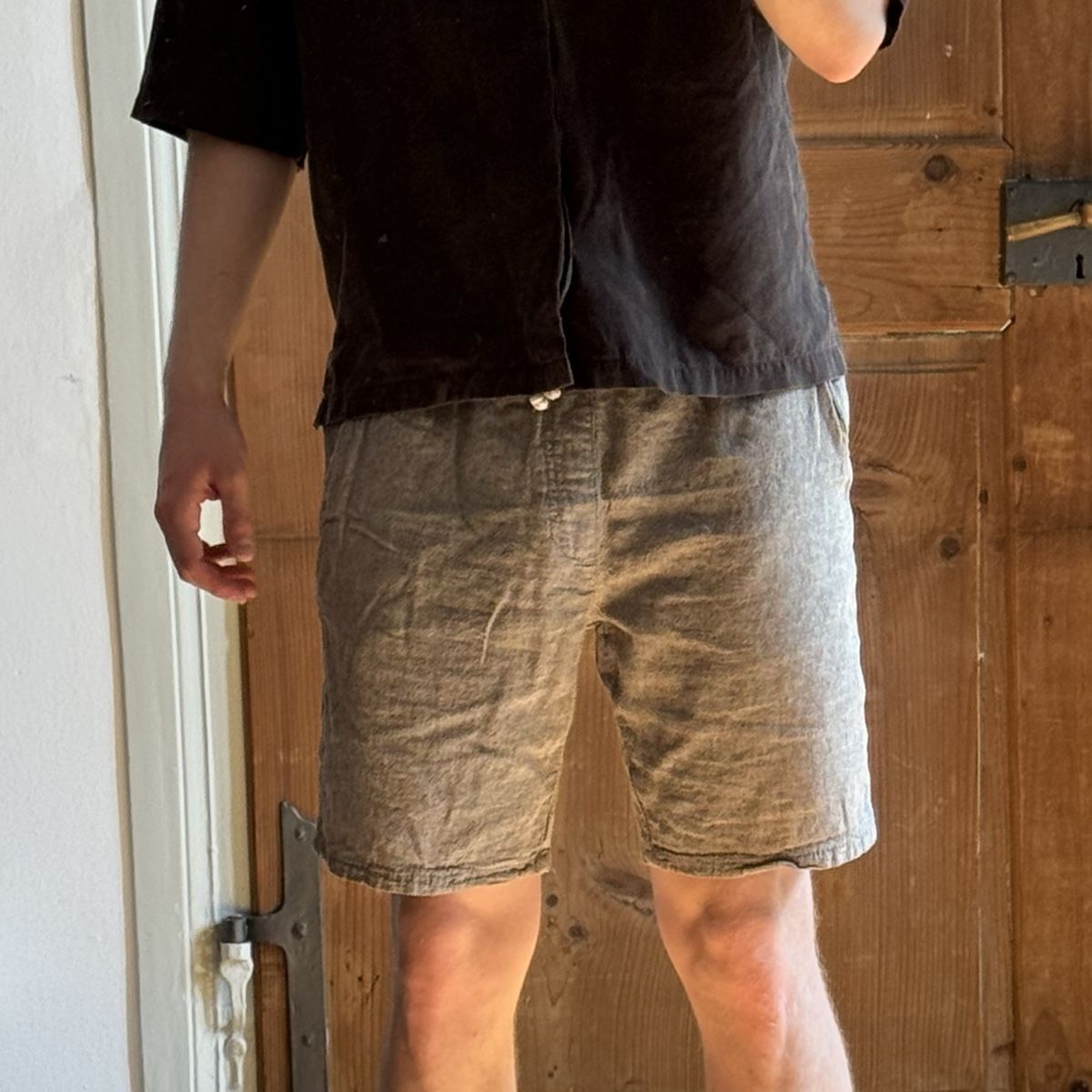 Zara Pantaloni: Mens  Drawstring Shorts – Usato da solothurn venduto da mil_ja.t