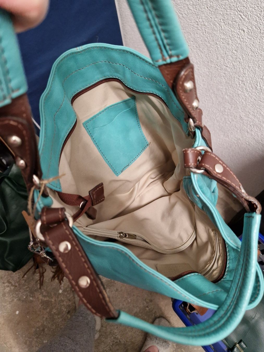 Borse da donna: Sac en cuir Turquois – Usato da Riaz venduto da Murielbhs 2
