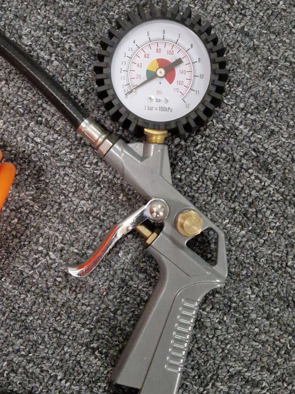 Compressori: Oelfreier Druckluftkompressor mit Zubehör – Usato da Cham venduto da Dave63 3