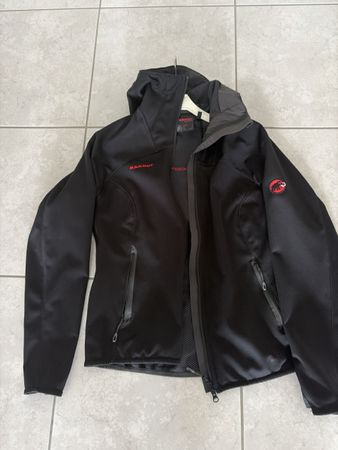 Mammut Jacke Grösse L - Perfekt für den Frühling!