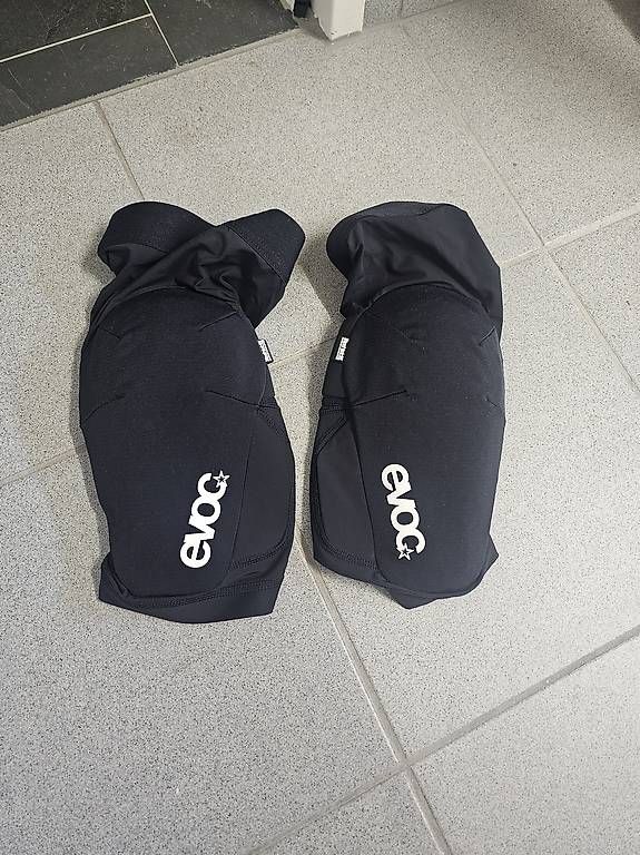 Protections: Knee protector – Neuf avec emballage d'origine à Rhäzüns par seluspeed 1