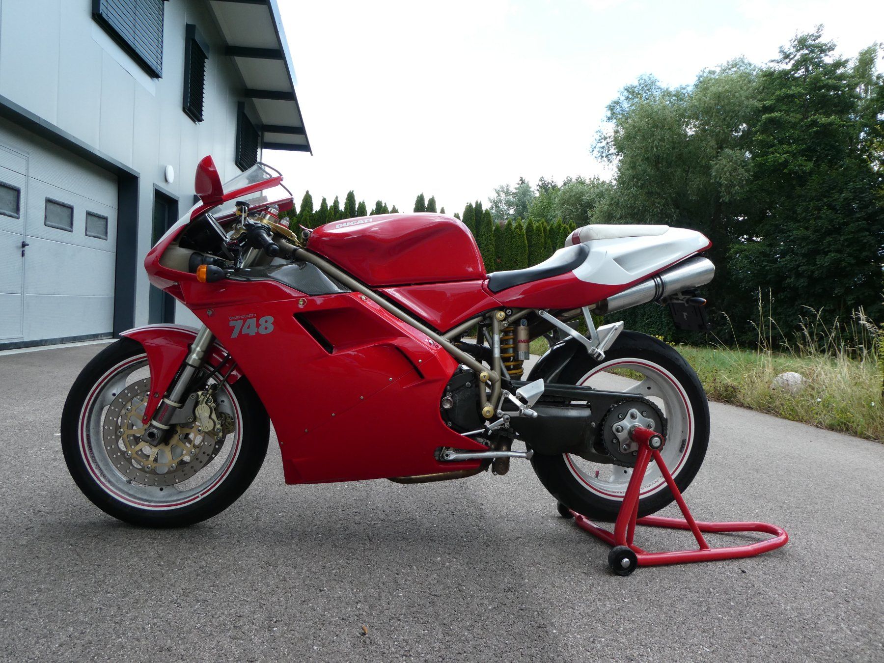 Ducati Strasse: Ducati 748 S – Gebraucht aus Roches BE von dcn0_0