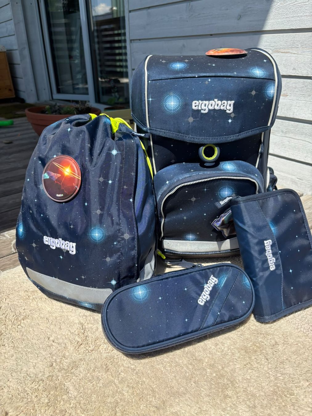 Ergobag Zaini: Ergobag Schulranzen Set Sternenhimmel, guter Zustand – Usato da Winterthur venduto da roh_g5j7 8