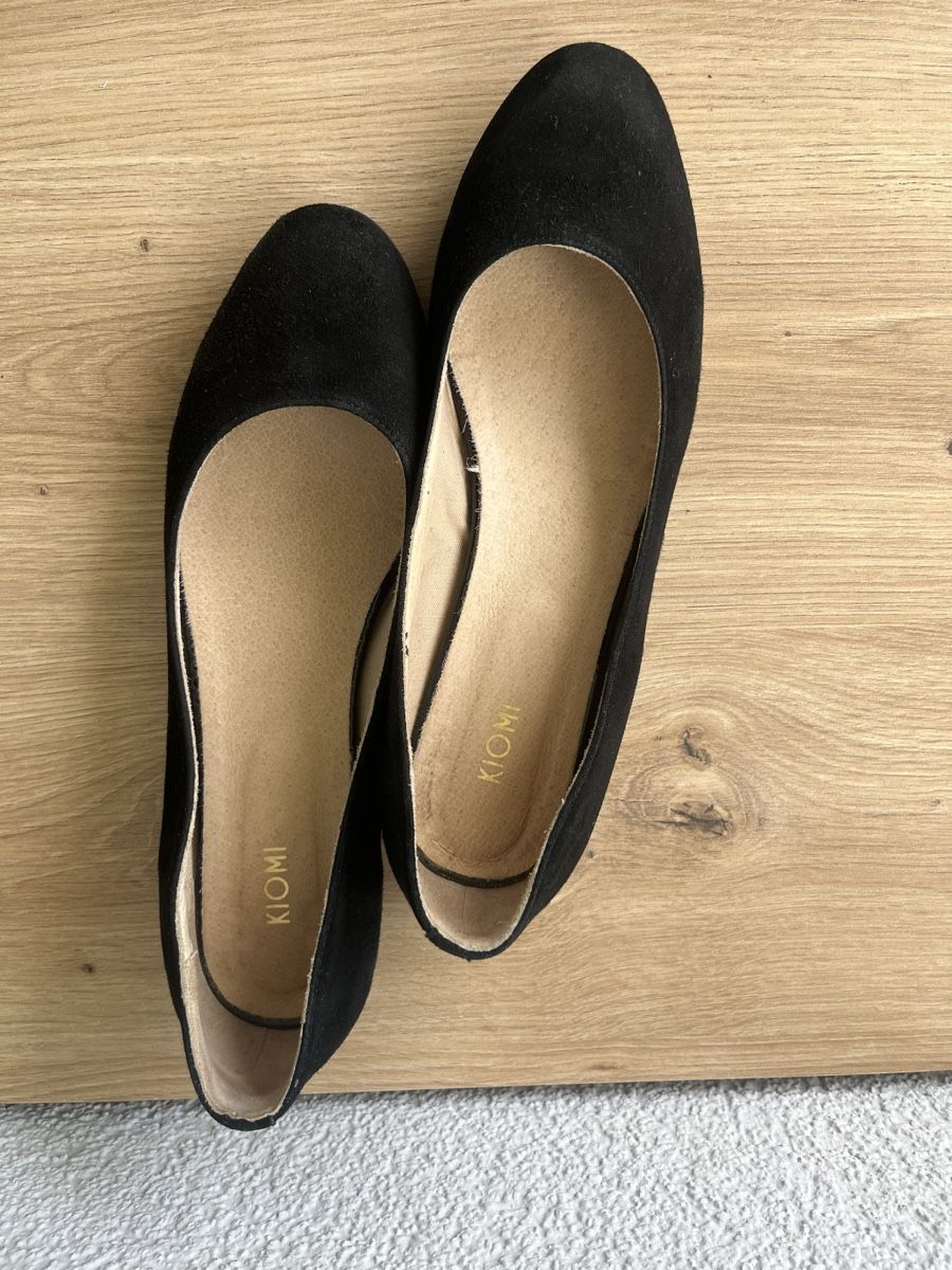 Scarpe da donna: Flache Damenschuhe, Gr. 39 – Usato da Kloten venduto da Mianan88 1