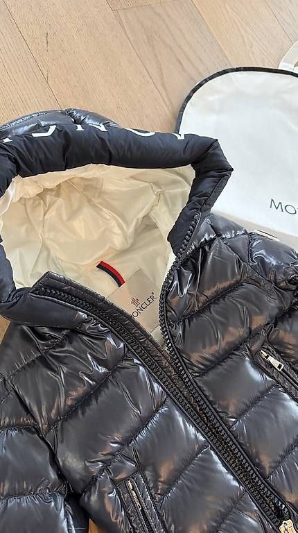Giacche & Cappotti: Moncler Kids Jacke 4A/104 – Usato da Steinhausen venduto da inmumi 1