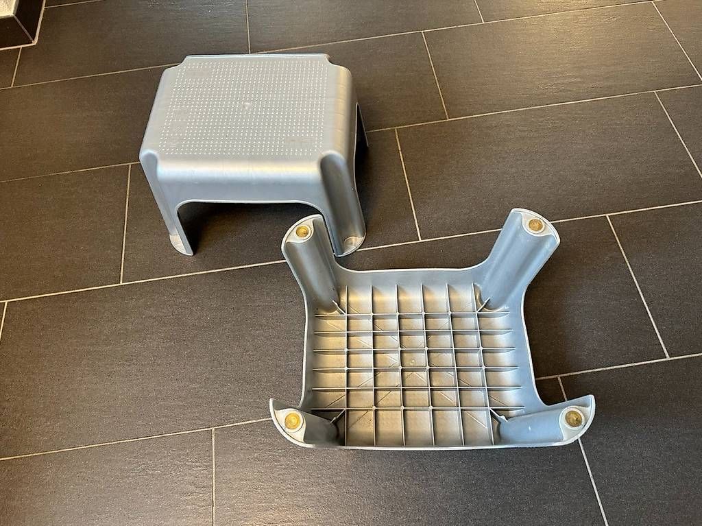 Sgabelli: Gratis: Schemel / Tritthocker 2x – Usato da Galgenen venduto da suissechris 1
