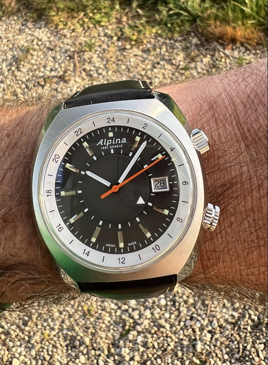 Alpina Orologi: Alpina Startimer Pilot Heritage GMT – Usato da Orbe venduto da Watchivore 1