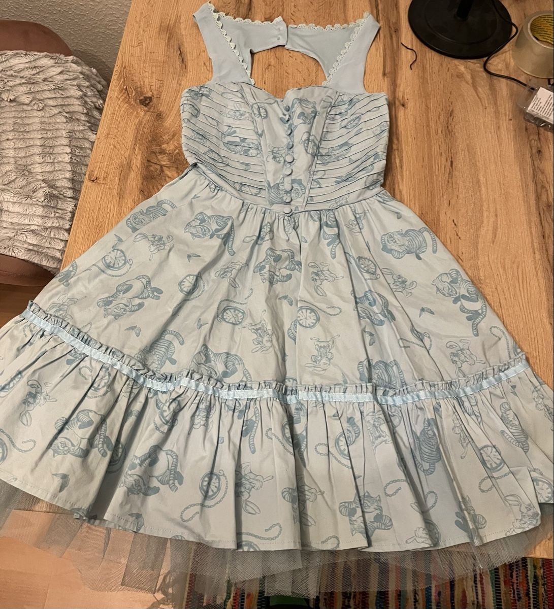 Kleider: Alice in Wonderland Kleid – Neu (gemäss Beschreibung) aus Basel von alisha.beuggert