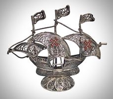 Prächtige portugiesische Caravelle, aus 833 silber.um 1900