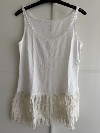 Marc Cain Top, weiss, Grösse 36, Sommer-Look mit Spitze