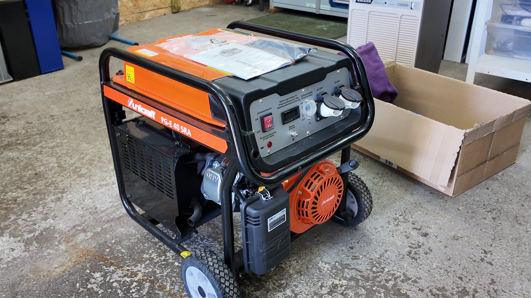 Generatori di corrente: Unicraft Synchron-Stromerzeuger PG-E 40 SRA 3.3 kW – Nuovo (secondo la descrizione) da Filzbach venduto da Rkolb0