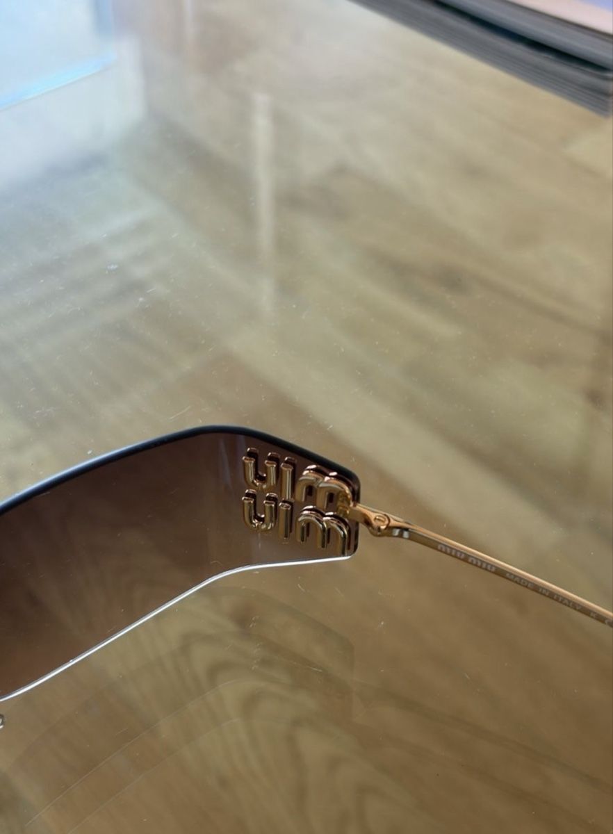 Miu Miu Occhiali & Lenti: Miu Miu Sonnenbrille – Nuovo (secondo la descrizione) da Dietikon venduto da jes_2jbf 2