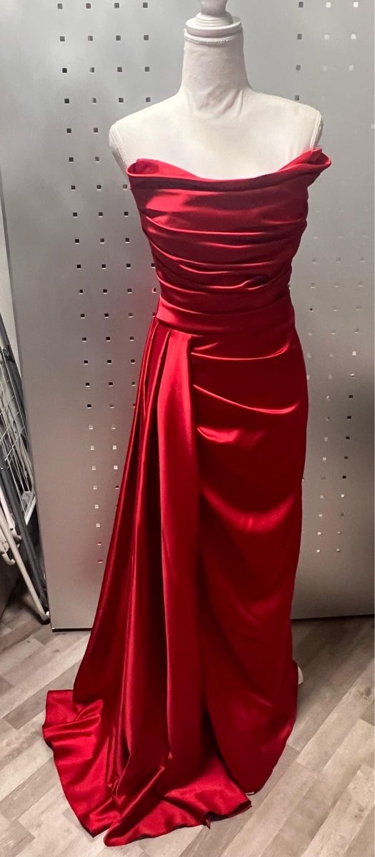 Vestiti: Abendkleid in Rot Gr.36 / Abschlusskleid – Usato da Oberentfelden venduto da ulli03 2