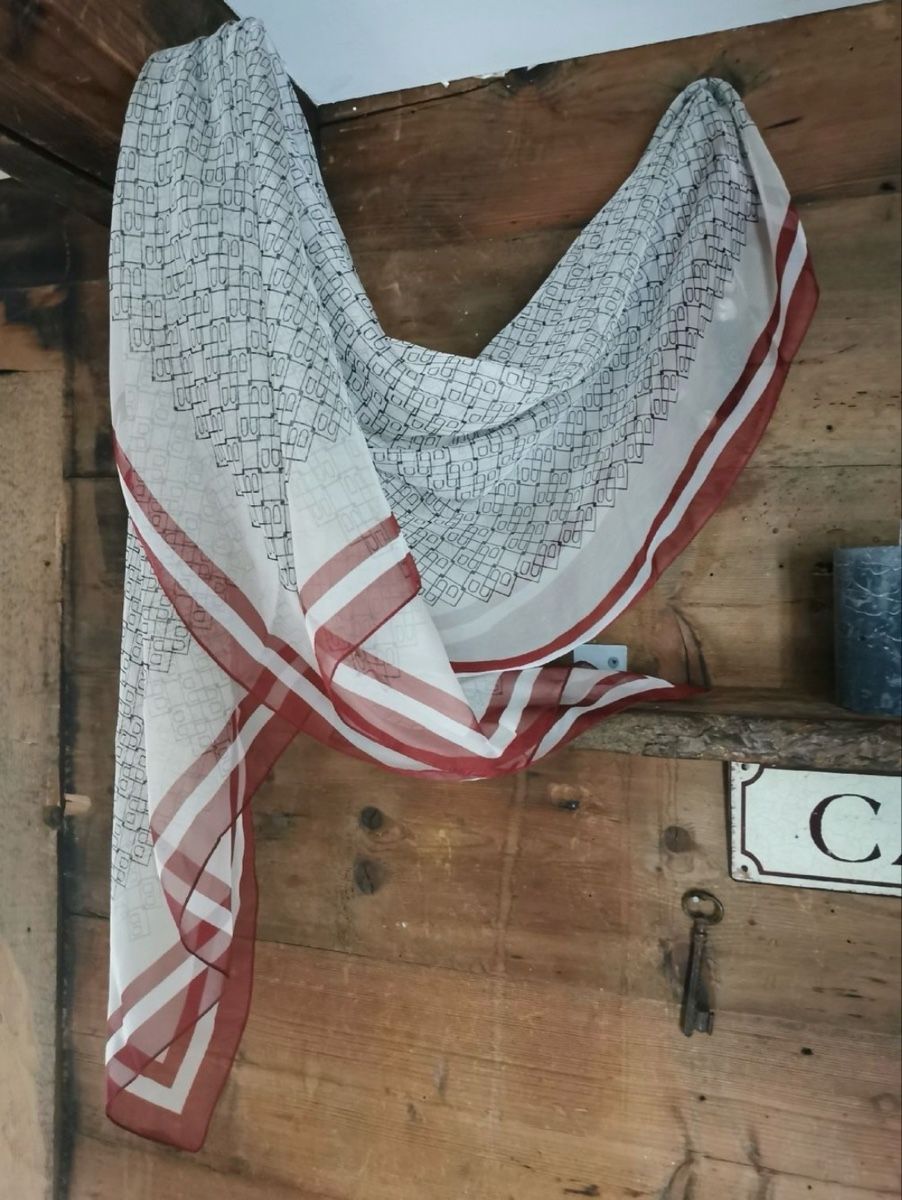 Bally Foulard & Sciarpe: Scarf Bally beige and red pattern, fine garment – Usato da Küsnacht ZH venduto da ben_52mn 5