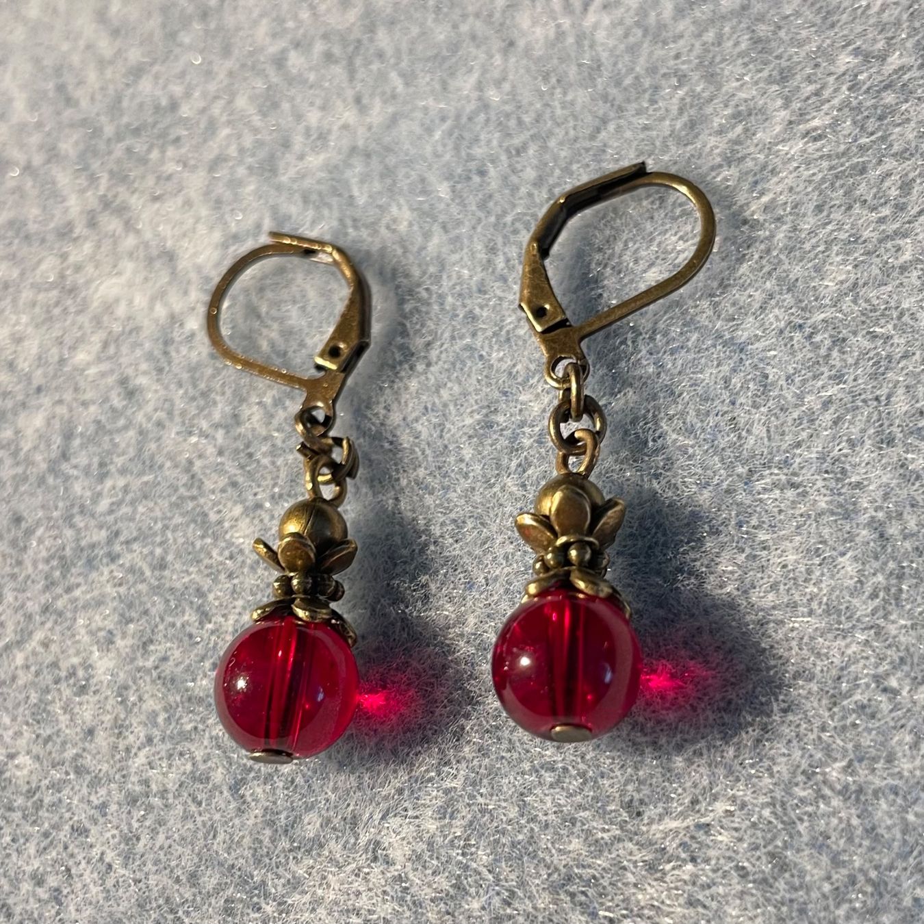 Orecchini pendenti & Orecchini a lobo: NEU: Ohrringe rote Glasperlen Messing Vintage Optik – Nuovo e nell'imballaggio originale da Bellach venduto da Dreamer2501 3