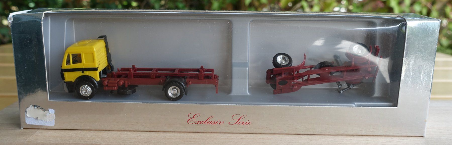 Mercedes-Benz Modellini d'auto: MB Bertschi. Herpa Exclusiv Serie. HO. – Usato da Horw venduto da SwissSteamMemories 3
