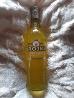 Trojka Yellow