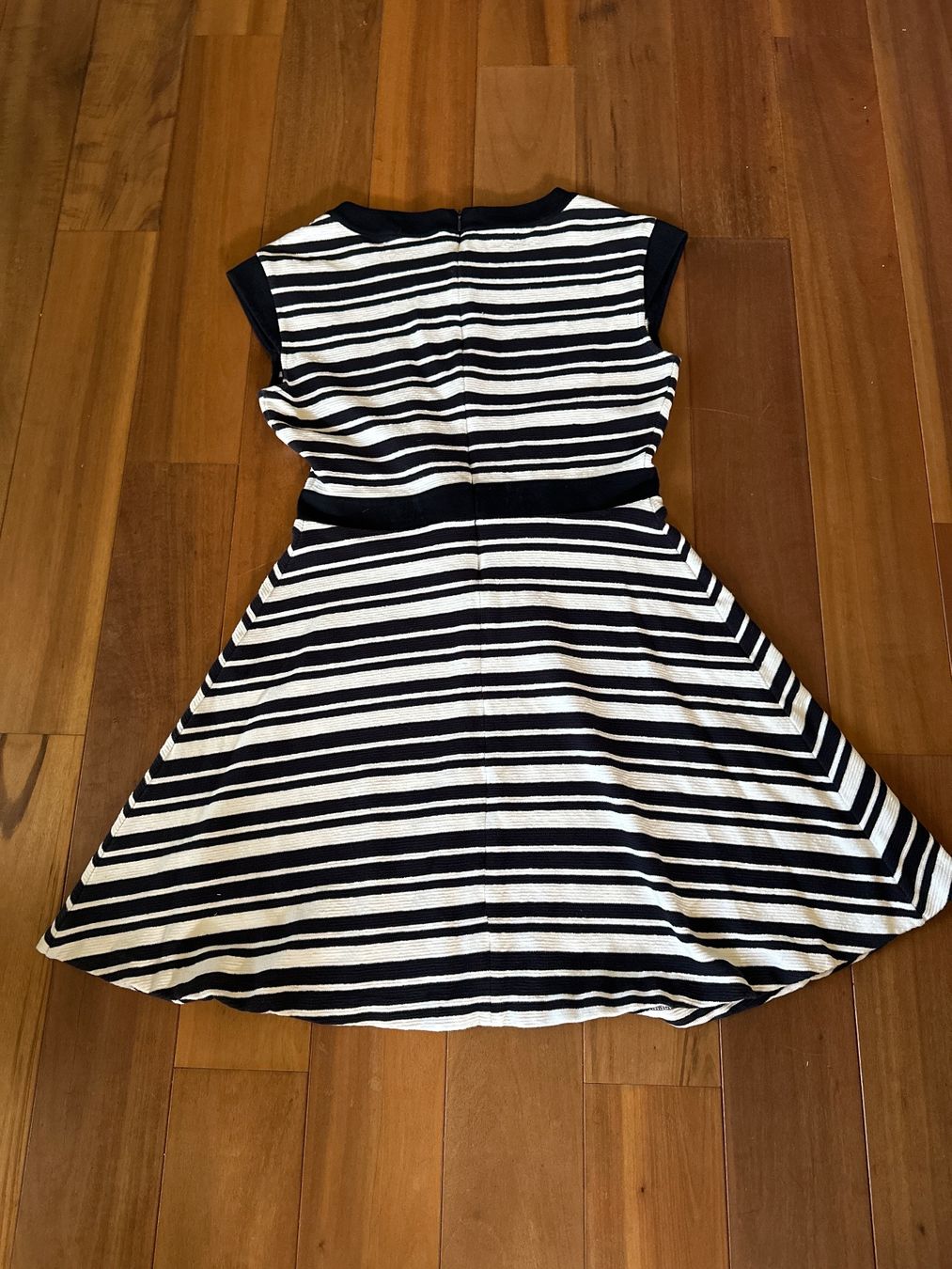 Hugo Boss Vestiti: HUGO BOSS Kleid Gr XL wohl eher M – Usato da Regensdorf venduto da Sternlein4 2