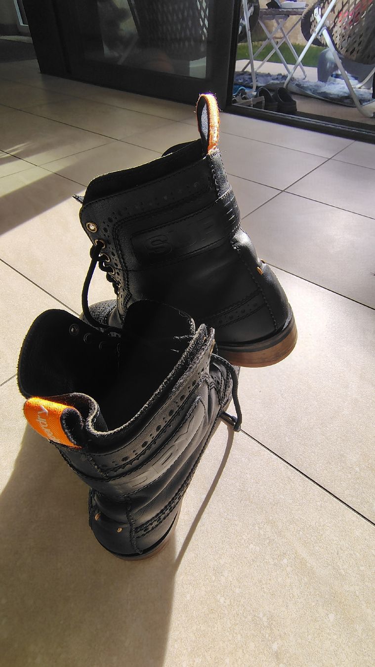 Scarpe da uomo: stivaletti Superdry – Usato da Minusio venduto da sheiker 5