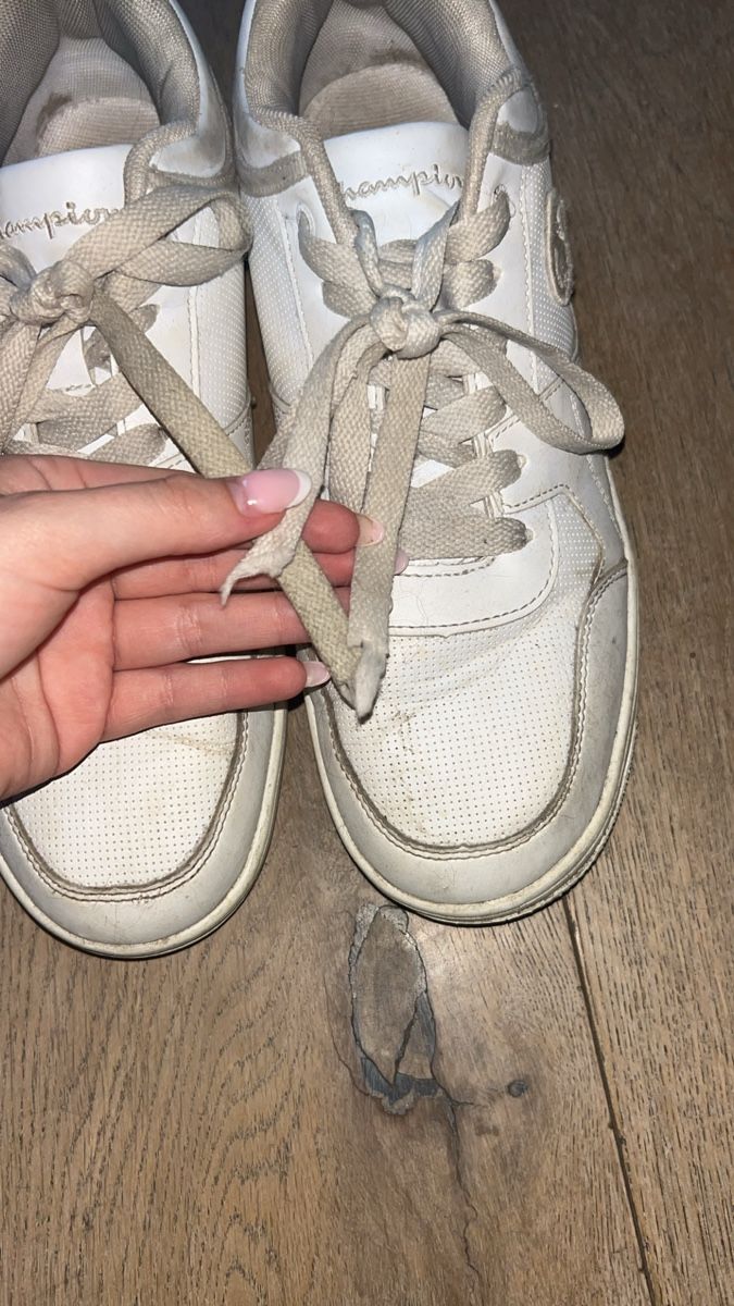 Champion Scarpe da uomo: Schuhe Champion Weiss – Usato da Wängi venduto da leoniee17j 2