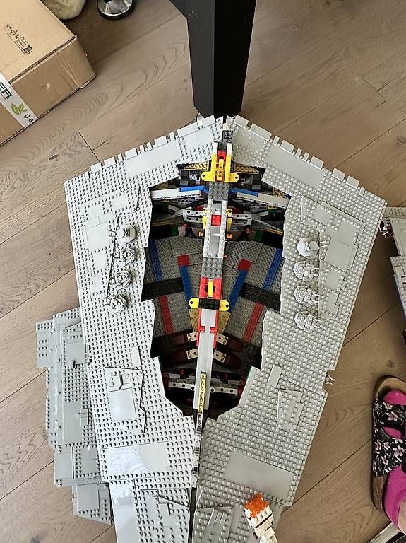 Lego Figurines: Lego Imperial Star Destroyer 75252 UCS – D'occasion à Widen par Skammerm 3