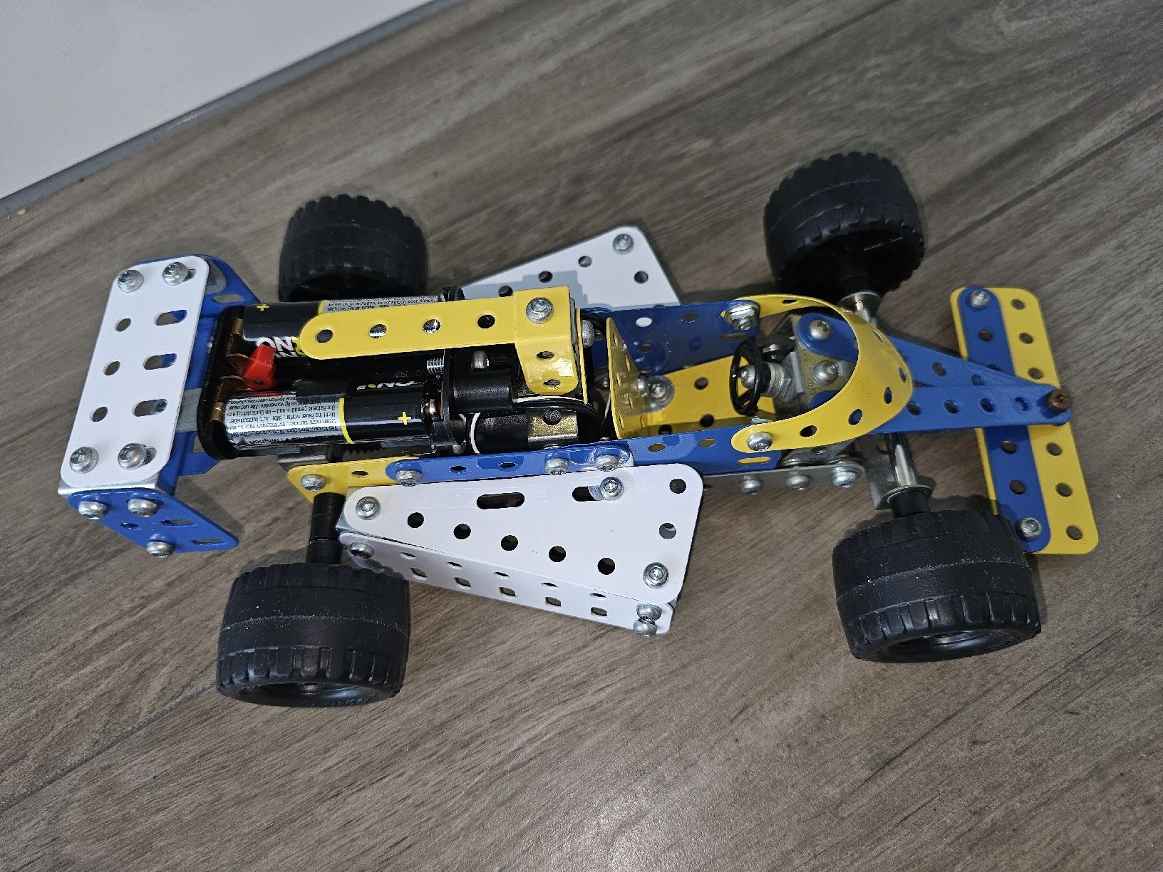 Meccano Kit di costruzioni: Metalbauauto Meccano 4630 mit Motor – Usato da Neukirch (Egnach) venduto da Bonita6 2
