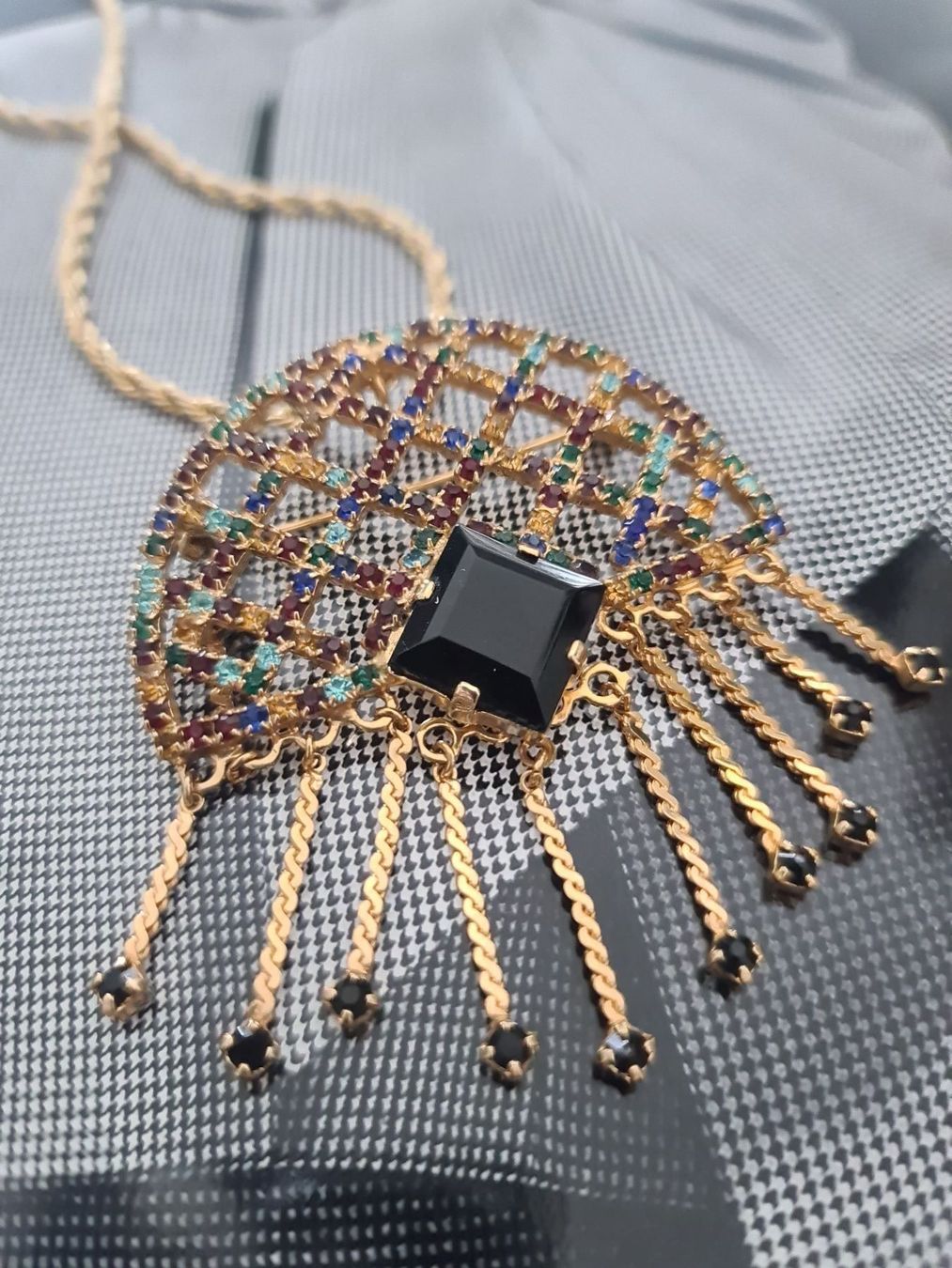Catenine: Kette mit Anhänger / Brosche – Usato da Winkel venduto da Glamour4You 1