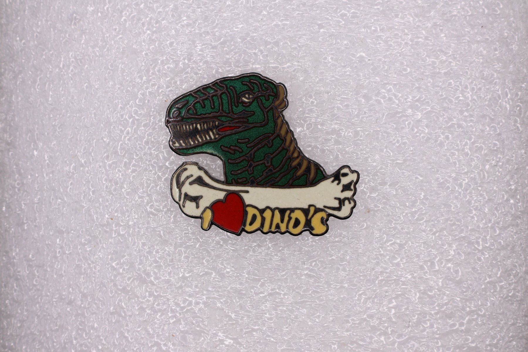 Plaketten & Abzeichen: DINO'S – Gebraucht aus Winterthur von Sammleroase