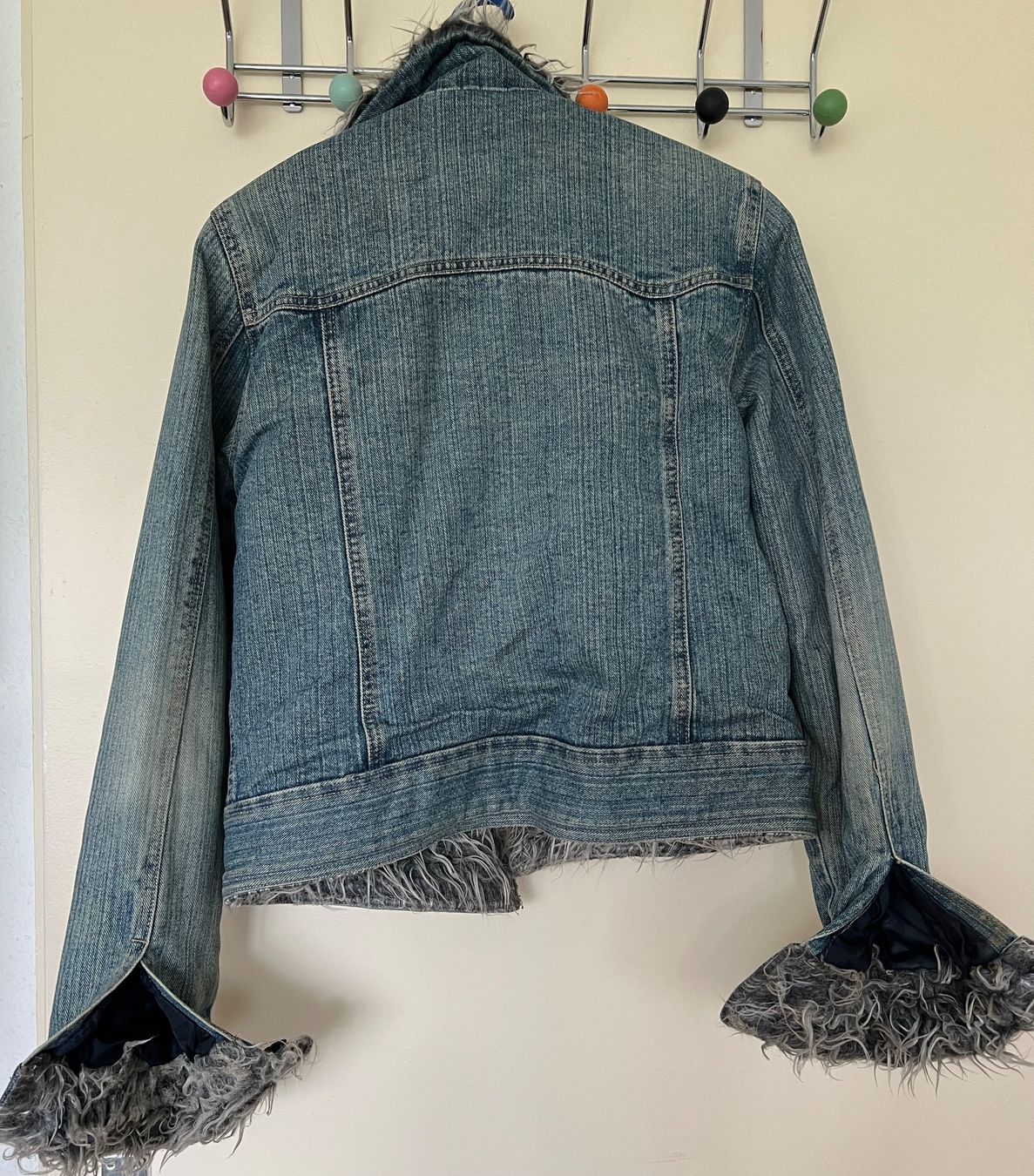 Jacken: veste en jean fourrée – Gebraucht aus Onex von mirza02 1