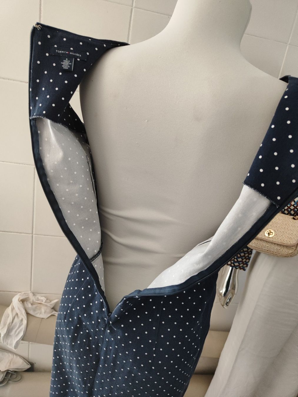 Tommy Hilfiger Kleider: Hilfiger Sommerkleid Gr 6 – Gebraucht aus Langnau am Albis von Judithsebi 1