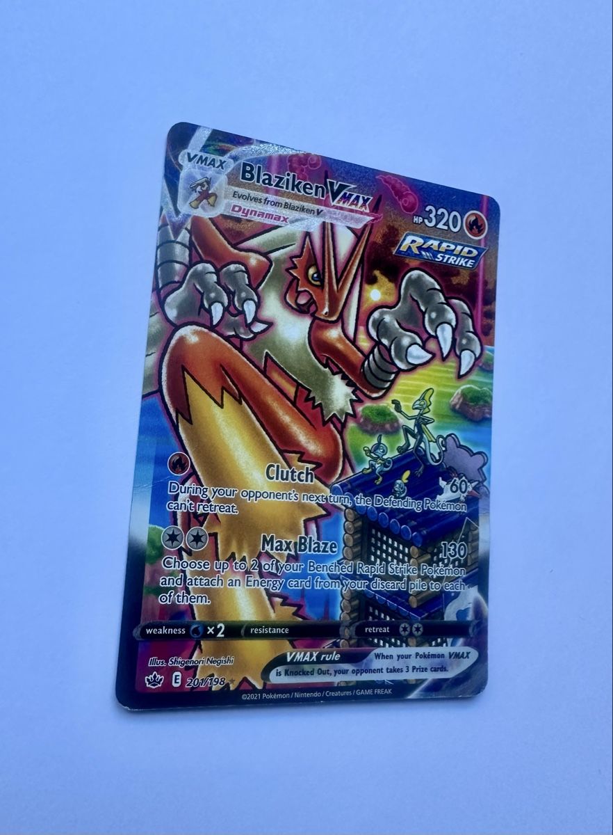 Pokémon Carte collezionabili: Blaziken VMAX #201 - Pokemon Chilling Reign – Usato da Bern venduto da HugoStiglitz11 1
