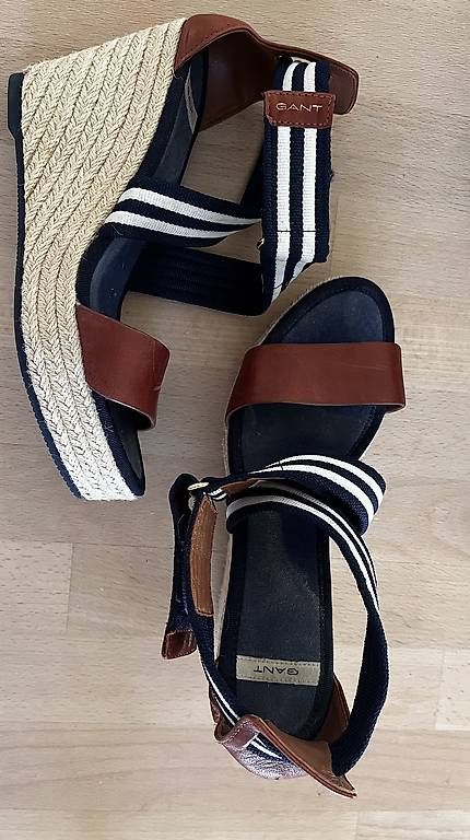 Scarpe da donna: GANT Keilsandaletten Gr. 38 – Usato da Liestal venduto da Schatzsucher90 1
